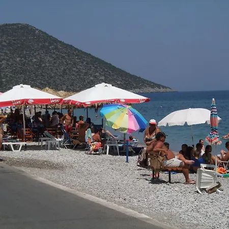 Tsakonia Hotel