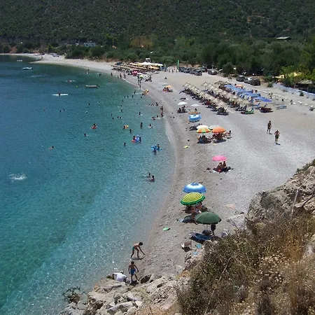 Tsakonia * Tirós