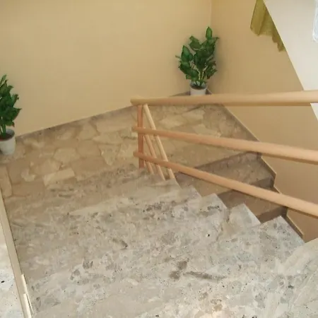 מלון Tsakonia Tirós