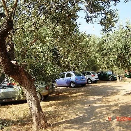 מלון Tsakonia Tirós